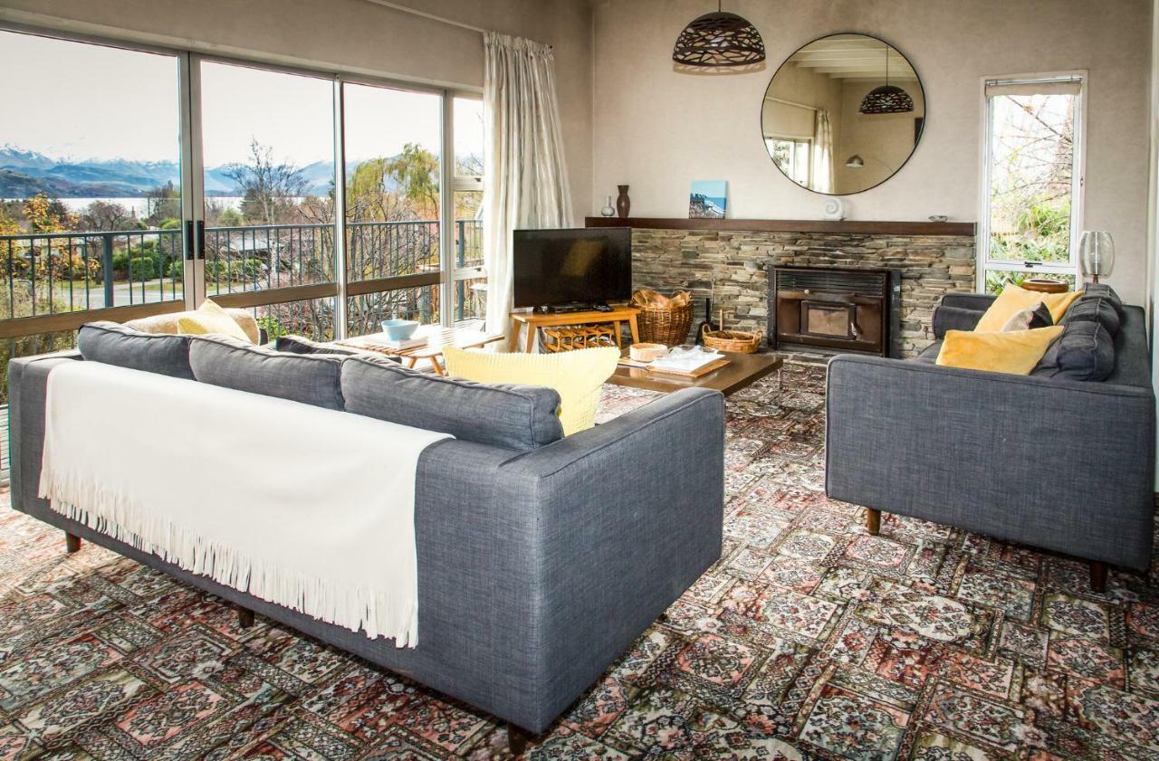 Villa Retro With A View Wanaka Esterno foto